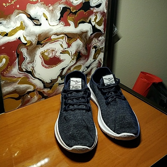 NWT Men's Fashionable Running Shoes - Picture 3 of 8